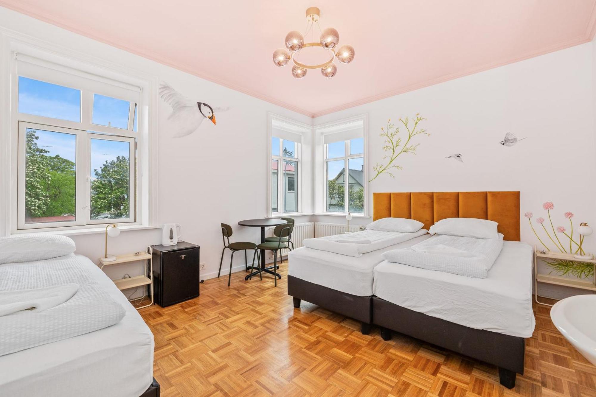 Downtown Reykjavik Baldursbra Guesthouse Zewnętrze zdjęcie